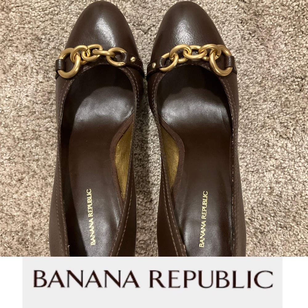Banana Republic Platform Stacked Heels Size 9 1/2